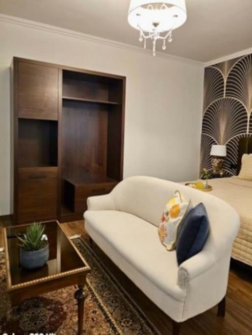 Novi'S Luxury Apartment 2 Gjirokaster Exterior photo