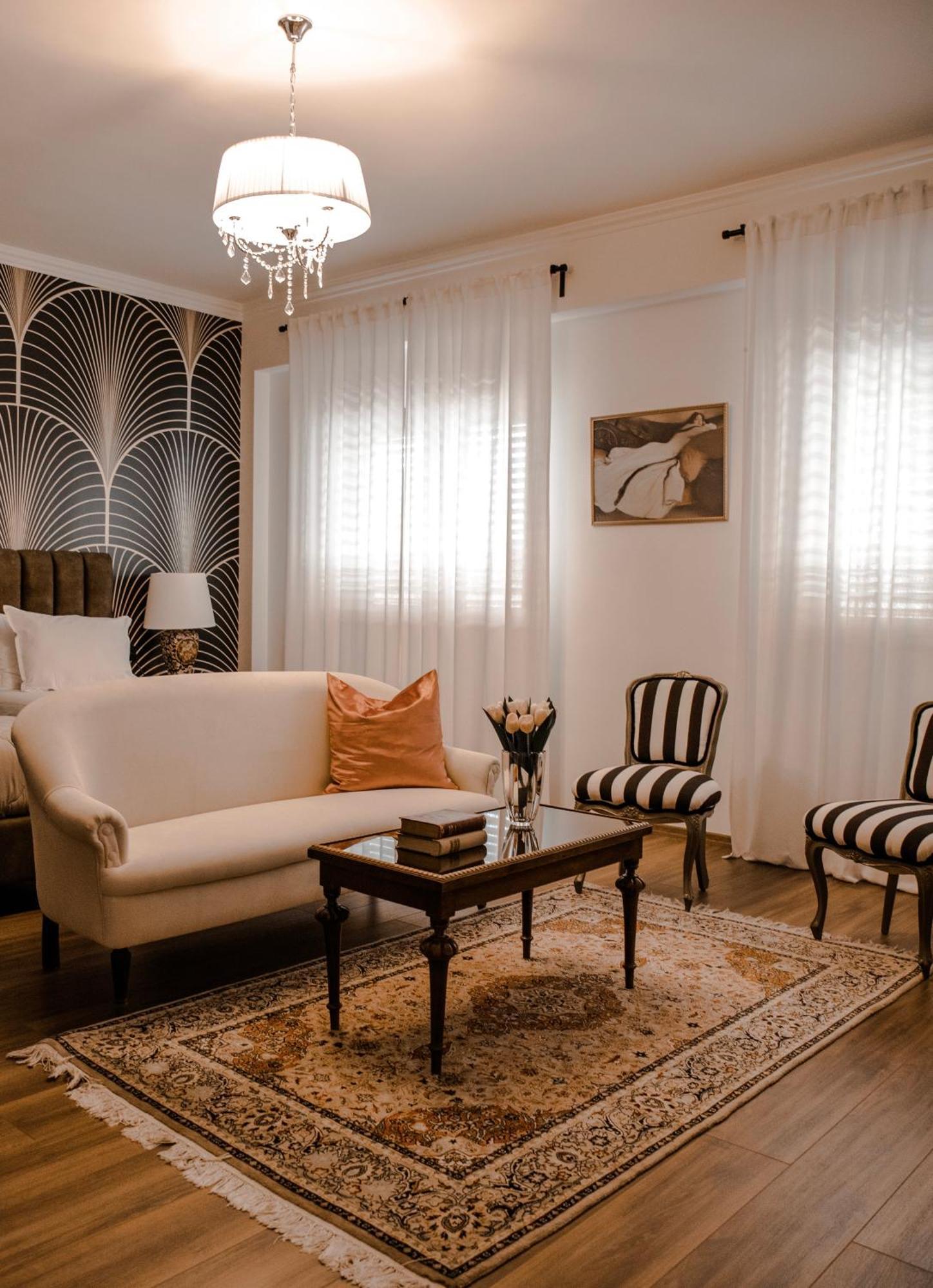 Novi'S Luxury Apartment 2 Gjirokaster Exterior photo